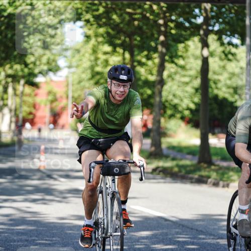 09.08.2026 - GEWOBA Citytriathlon Bremen Michael Burmester http://msf.ph/oto/9946556 09.08.2026 11:00:40 Radfahren 73, 91, 127, 161, 165, 415, 424, 425 meine-sportfotos.de