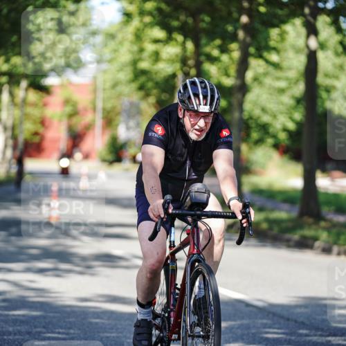 09.08.2026 - GEWOBA Citytriathlon Bremen Michael Burmester http://msf.ph/oto/9946560 09.08.2026 11:00:48 Radfahren 69, 73, 127, 161, 165, 435 meine-sportfotos.de