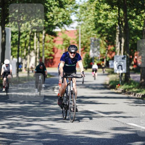 09.08.2026 - GEWOBA Citytriathlon Bremen Michael Burmester http://msf.ph/oto/9946571 09.08.2026 11:01:10 Radfahren 77, 78, 197, 420 meine-sportfotos.de
