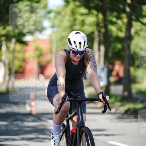 09.08.2026 - GEWOBA Citytriathlon Bremen Michael Burmester http://msf.ph/oto/9946591 09.08.2026 11:01:49 Radfahren 9, 469 meine-sportfotos.de