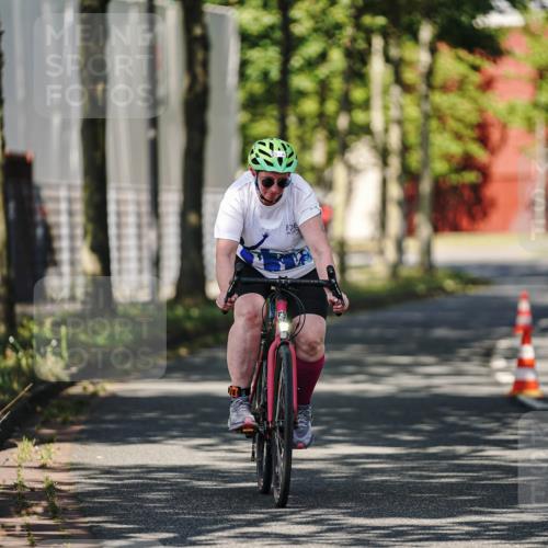 09.08.2026 - GEWOBA Citytriathlon Bremen Michael Burmester http://msf.ph/oto/9946593 09.08.2026 11:01:53 Radfahren 9, 469 meine-sportfotos.de