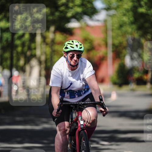 09.08.2026 - GEWOBA Citytriathlon Bremen Michael Burmester http://msf.ph/oto/9946595 09.08.2026 11:01:54 Radfahren 9, 469 meine-sportfotos.de