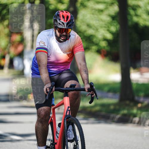 09.08.2026 - GEWOBA Citytriathlon Bremen Michael Burmester http://msf.ph/oto/9946596 09.08.2026 11:02:54 Radfahren 11, 229, 485 meine-sportfotos.de