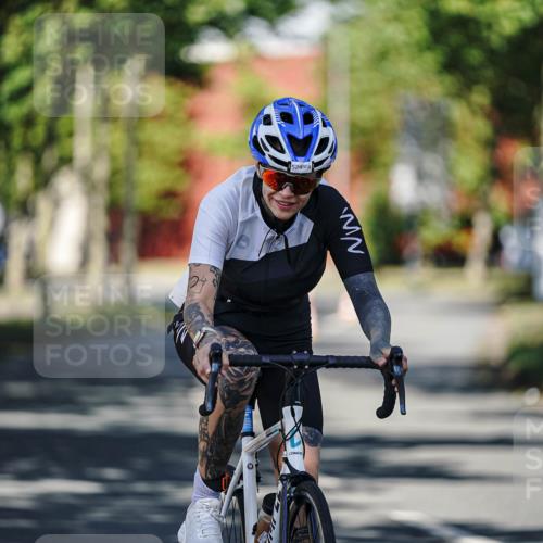 09.08.2026 - GEWOBA Citytriathlon Bremen Michael Burmester http://msf.ph/oto/9946606 09.08.2026 11:04:49 Radfahren 227, 524 meine-sportfotos.de