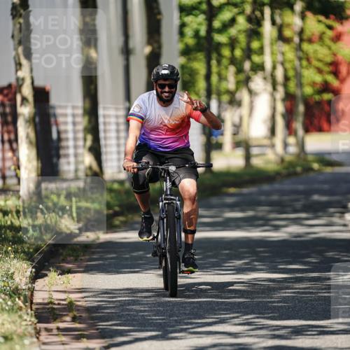 09.08.2026 - GEWOBA Citytriathlon Bremen Michael Burmester http://msf.ph/oto/9946608 09.08.2026 11:04:52 Radfahren 227, 524 meine-sportfotos.de