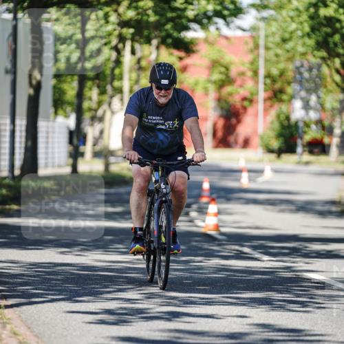 09.08.2026 - GEWOBA Citytriathlon Bremen Michael Burmester http://msf.ph/oto/9946621 09.08.2026 11:10:13 Radfahren 411 meine-sportfotos.de
