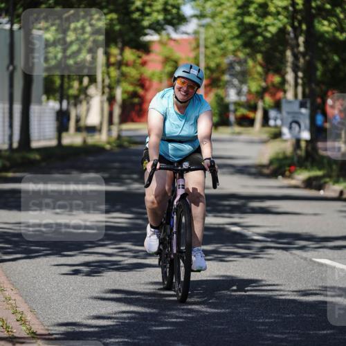 09.08.2026 - GEWOBA Citytriathlon Bremen Michael Burmester http://msf.ph/oto/9946625 09.08.2026 11:18:51 Radfahren 450 meine-sportfotos.de