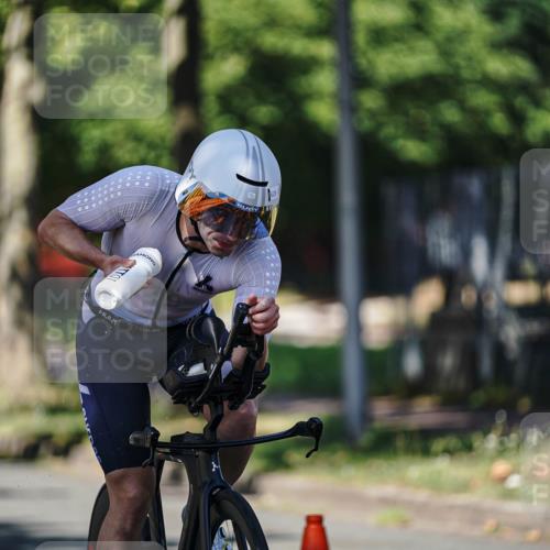 09.08.2026 - GEWOBA Citytriathlon Bremen Michael Burmester http://msf.ph/oto/9946633 09.08.2026 11:53:52 Radfahren 628 meine-sportfotos.de