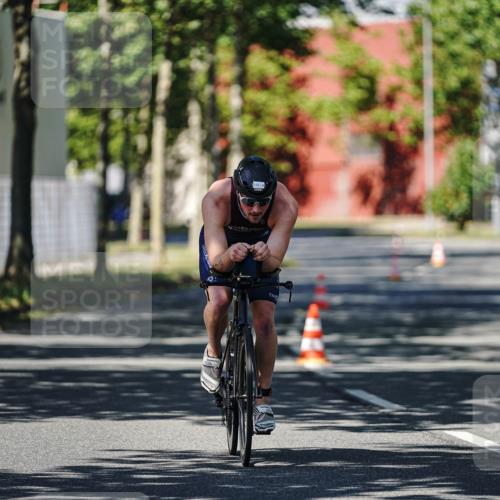 09.08.2026 - GEWOBA Citytriathlon Bremen Michael Burmester http://msf.ph/oto/9946635 09.08.2026 11:55:06 Radfahren 570 meine-sportfotos.de