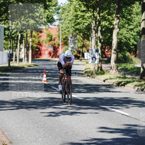 09.08.2026 - GEWOBA Citytriathlon Bremen Michael Burmester http://msf.ph/oto/9946641 09.08.2026 11:59:23 Radfahren 684 meine-sportfotos.de
