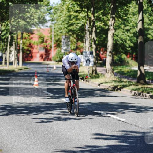 09.08.2026 - GEWOBA Citytriathlon Bremen Michael Burmester http://msf.ph/oto/9946643 09.08.2026 11:59:23 Radfahren 684 meine-sportfotos.de