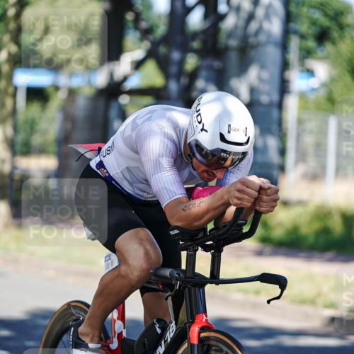 09.08.2026 - GEWOBA Citytriathlon Bremen Michael Burmester http://msf.ph/oto/9946645 09.08.2026 11:59:24 Radfahren 684 meine-sportfotos.de