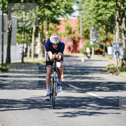 09.08.2026 - GEWOBA Citytriathlon Bremen Michael Burmester http://msf.ph/oto/9946646 09.08.2026 12:01:49 Radfahren 580 meine-sportfotos.de