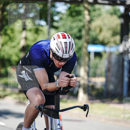 09.08.2026 - GEWOBA Citytriathlon Bremen Michael Burmester http://msf.ph/oto/9946648 09.08.2026 12:01:50 Radfahren 580 meine-sportfotos.de