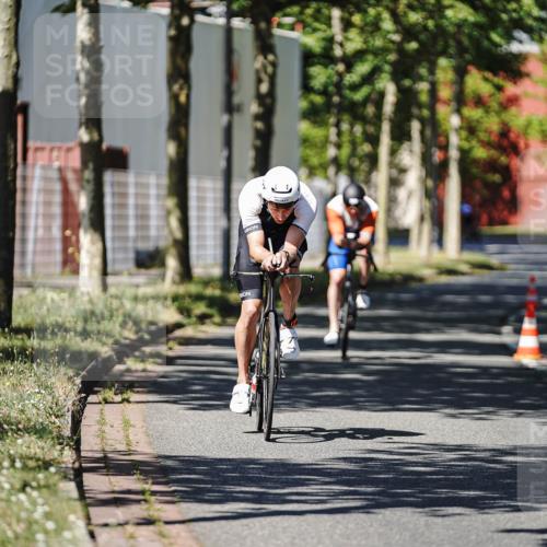 09.08.2026 - GEWOBA Citytriathlon Bremen Michael Burmester http://msf.ph/oto/9946649 09.08.2026 12:02:54 Radfahren 579, 650 meine-sportfotos.de