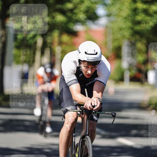 09.08.2026 - GEWOBA Citytriathlon Bremen Michael Burmester http://msf.ph/oto/9946653 09.08.2026 12:02:55 Radfahren 579, 650 meine-sportfotos.de