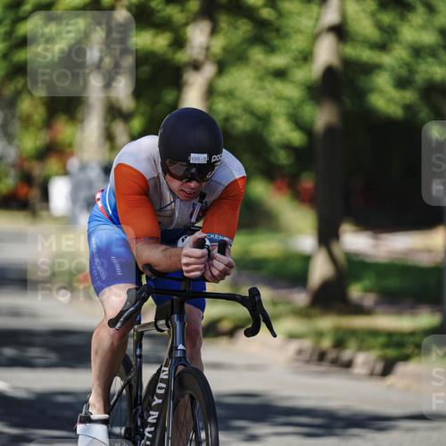 09.08.2026 - GEWOBA Citytriathlon Bremen Michael Burmester http://msf.ph/oto/9946656 09.08.2026 12:02:56 Radfahren 579, 650 meine-sportfotos.de
