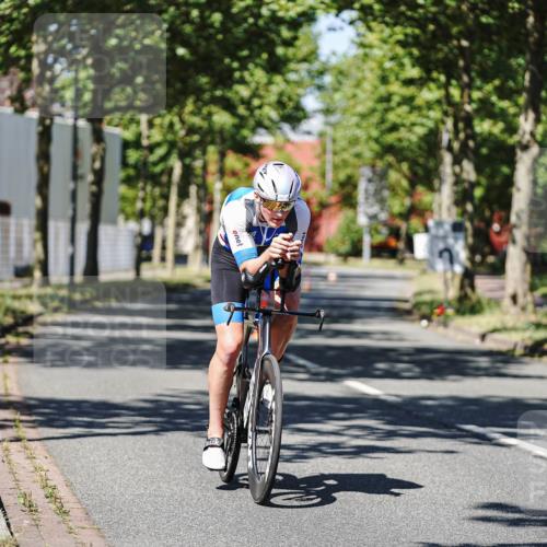 09.08.2026 - GEWOBA Citytriathlon Bremen Michael Burmester http://msf.ph/oto/9946661 09.08.2026 12:03:19 Radfahren 657 meine-sportfotos.de