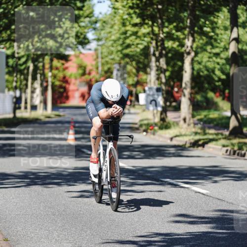 09.08.2026 - GEWOBA Citytriathlon Bremen Michael Burmester http://msf.ph/oto/9946666 09.08.2026 12:03:40 Radfahren 557 meine-sportfotos.de