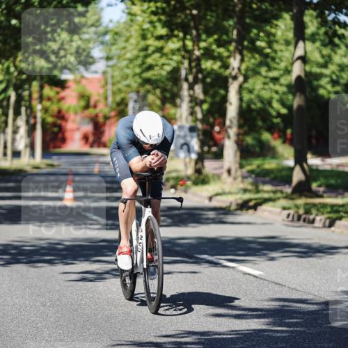 09.08.2026 - GEWOBA Citytriathlon Bremen Michael Burmester http://msf.ph/oto/9946667 09.08.2026 12:03:40 Radfahren 557 meine-sportfotos.de