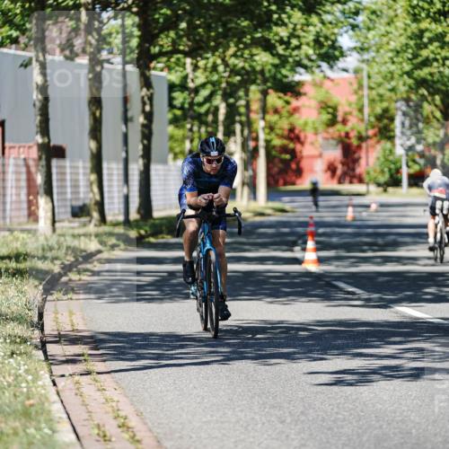 09.08.2026 - GEWOBA Citytriathlon Bremen Michael Burmester http://msf.ph/oto/9946675 09.08.2026 12:04:45 Radfahren 667, 682 meine-sportfotos.de