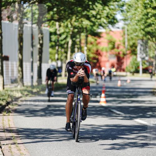 09.08.2026 - GEWOBA Citytriathlon Bremen Michael Burmester http://msf.ph/oto/9946686 09.08.2026 12:05:26 Radfahren 560, 757, 1110 meine-sportfotos.de