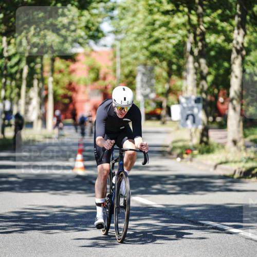 09.08.2026 - GEWOBA Citytriathlon Bremen Michael Burmester http://msf.ph/oto/9946691 09.08.2026 12:05:28 Radfahren 560, 562, 757, 1110 meine-sportfotos.de