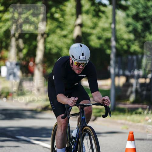 09.08.2026 - GEWOBA Citytriathlon Bremen Michael Burmester http://msf.ph/oto/9946693 09.08.2026 12:05:29 Radfahren 560, 562, 623, 757, 1110 meine-sportfotos.de