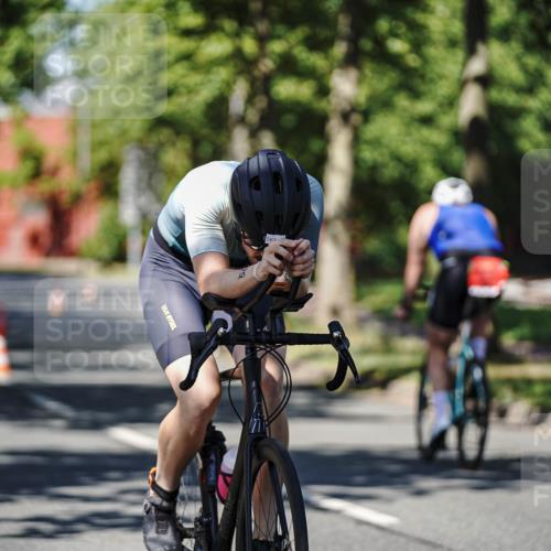 09.08.2026 - GEWOBA Citytriathlon Bremen Michael Burmester http://msf.ph/oto/9946697 09.08.2026 12:05:33 Radfahren 541, 560, 562, 623, 695, 696, 757, 1110 meine-sportfotos.de