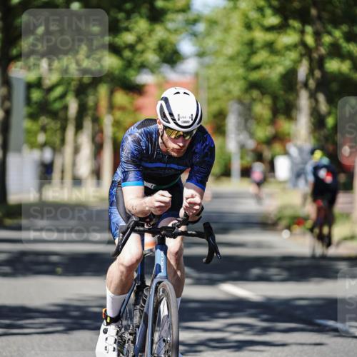 09.08.2026 - GEWOBA Citytriathlon Bremen Michael Burmester http://msf.ph/oto/9946716 09.08.2026 12:05:56 Radfahren 694 meine-sportfotos.de