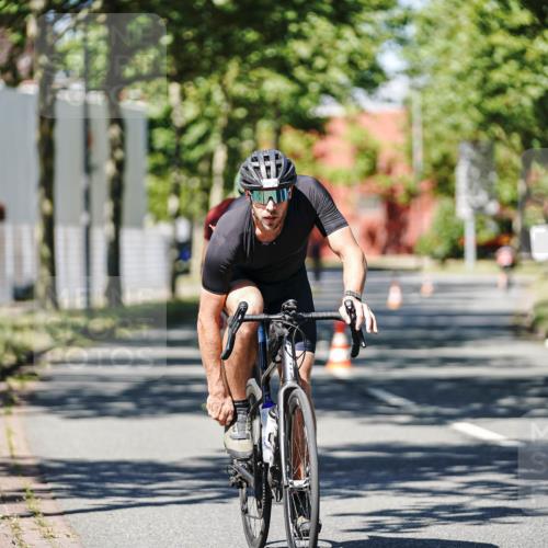09.08.2026 - GEWOBA Citytriathlon Bremen Michael Burmester http://msf.ph/oto/9946728 09.08.2026 12:06:20 Radfahren 559, 604, 651, 664, 687, 701 meine-sportfotos.de