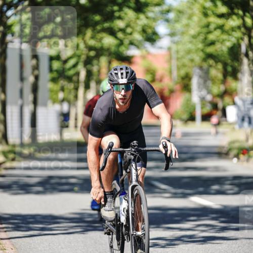 09.08.2026 - GEWOBA Citytriathlon Bremen Michael Burmester http://msf.ph/oto/9946729 09.08.2026 12:06:20 Radfahren 559, 604, 651, 664, 687, 701 meine-sportfotos.de