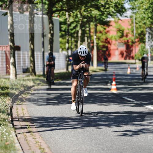 09.08.2026 - GEWOBA Citytriathlon Bremen Michael Burmester http://msf.ph/oto/9946732 09.08.2026 12:06:24 Radfahren 559, 571, 604, 651, 664, 687, 701, 707 meine-sportfotos.de