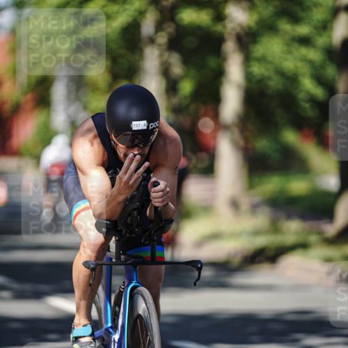09.08.2026 - GEWOBA Citytriathlon Bremen Michael Burmester http://msf.ph/oto/9946752 09.08.2026 12:06:51 Radfahren 612, 720, 737 meine-sportfotos.de