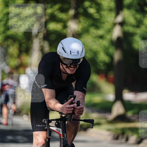09.08.2026 - GEWOBA Citytriathlon Bremen Michael Burmester http://msf.ph/oto/9946756 09.08.2026 12:07:03 Radfahren 737 meine-sportfotos.de