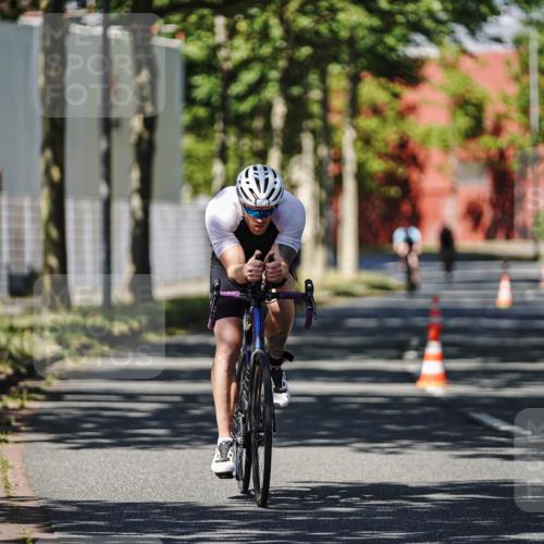 09.08.2026 - GEWOBA Citytriathlon Bremen Michael Burmester http://msf.ph/oto/9946769 09.08.2026 12:07:35 Radfahren 572, 586, 628, 761 meine-sportfotos.de