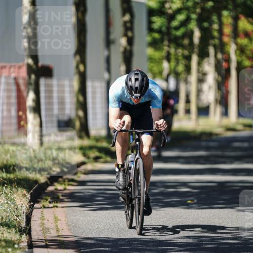 09.08.2026 - GEWOBA Citytriathlon Bremen Michael Burmester http://msf.ph/oto/9946776 09.08.2026 12:07:43 Radfahren 572, 586, 614, 628, 649, 761 meine-sportfotos.de