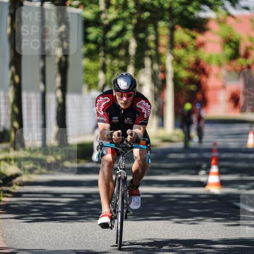 09.08.2026 - GEWOBA Citytriathlon Bremen Michael Burmester http://msf.ph/oto/9946779 09.08.2026 12:07:46 Radfahren 572, 577, 586, 614, 649, 1001 meine-sportfotos.de