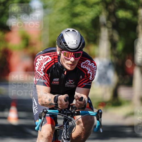 09.08.2026 - GEWOBA Citytriathlon Bremen Michael Burmester http://msf.ph/oto/9946781 09.08.2026 12:07:47 Radfahren 572, 577, 586, 614, 649, 705, 1001 meine-sportfotos.de