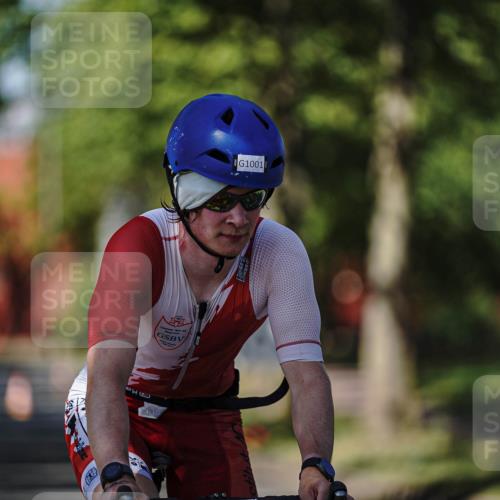 09.08.2026 - GEWOBA Citytriathlon Bremen Michael Burmester http://msf.ph/oto/9946791 09.08.2026 12:07:55 Radfahren 572, 577, 614, 649, 705, 1001 meine-sportfotos.de