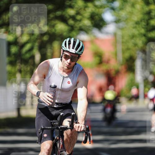 09.08.2026 - GEWOBA Citytriathlon Bremen Michael Burmester http://msf.ph/oto/9946810 09.08.2026 12:08:35 Radfahren 548, 558, 601, 602, 620 meine-sportfotos.de