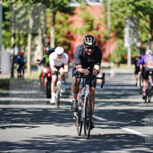 09.08.2026 - GEWOBA Citytriathlon Bremen Michael Burmester http://msf.ph/oto/9946831 09.08.2026 12:09:05 Radfahren 607, 630, 654, 699, 700, 858, 1121 meine-sportfotos.de