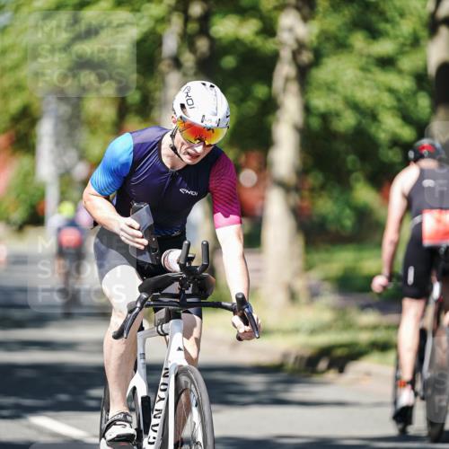 09.08.2026 - GEWOBA Citytriathlon Bremen Michael Burmester http://msf.ph/oto/9946839 09.08.2026 12:09:11 Radfahren 607, 629, 654, 675, 699, 700, 1121 meine-sportfotos.de