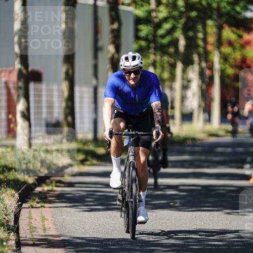 09.08.2026 - GEWOBA Citytriathlon Bremen Michael Burmester http://msf.ph/oto/9946845 09.08.2026 12:09:20 Radfahren 543, 621, 629, 675, 700, 719, 819, 1121, 1124 meine-sportfotos.de