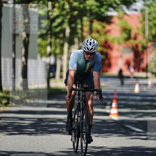 09.08.2026 - GEWOBA Citytriathlon Bremen Michael Burmester http://msf.ph/oto/9946847 09.08.2026 12:09:22 Radfahren 543, 621, 629, 675, 719, 819, 1121, 1124 meine-sportfotos.de