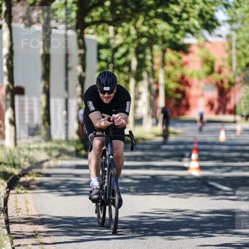 09.08.2026 - GEWOBA Citytriathlon Bremen Michael Burmester http://msf.ph/oto/9946859 09.08.2026 12:09:46 Radfahren 570, 578, 635, 674, 702, 718 meine-sportfotos.de