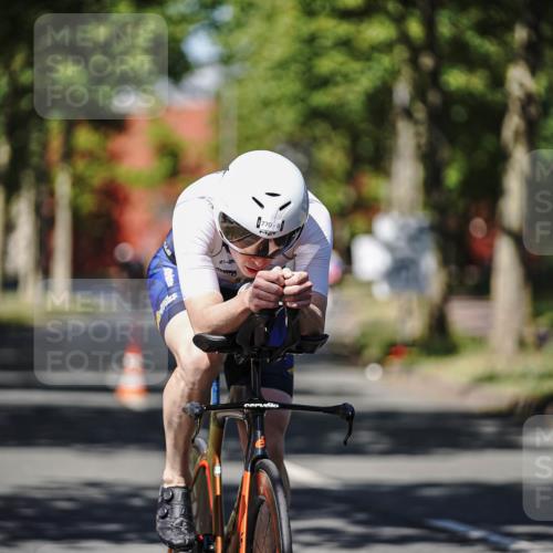 09.08.2026 - GEWOBA Citytriathlon Bremen Michael Burmester http://msf.ph/oto/9946867 09.08.2026 12:09:55 Radfahren 578, 635, 674, 718, 770, 774 meine-sportfotos.de