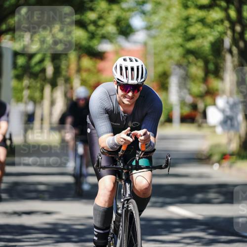 09.08.2026 - GEWOBA Citytriathlon Bremen Michael Burmester http://msf.ph/oto/9946872 09.08.2026 12:10:04 Radfahren 619, 633, 635, 688, 718, 729, 770, 774, 1002 meine-sportfotos.de