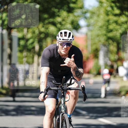 09.08.2026 - GEWOBA Citytriathlon Bremen Michael Burmester http://msf.ph/oto/9946877 09.08.2026 12:10:07 Radfahren 619, 633, 688, 729, 770, 774, 1002 meine-sportfotos.de