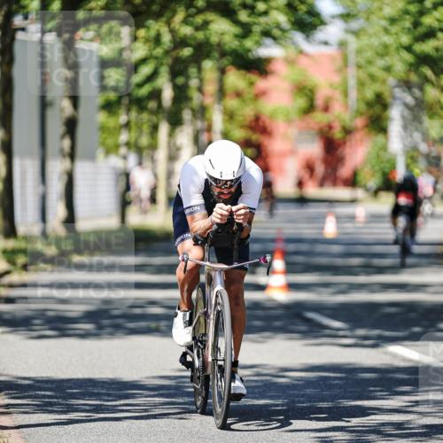 09.08.2026 - GEWOBA Citytriathlon Bremen Michael Burmester http://msf.ph/oto/9946901 09.08.2026 12:10:47 Radfahren 740, 766 meine-sportfotos.de